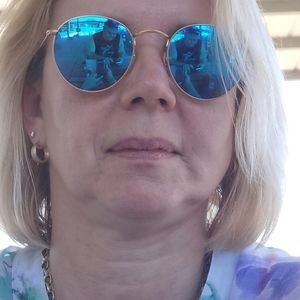 Meet your Posher, Halina